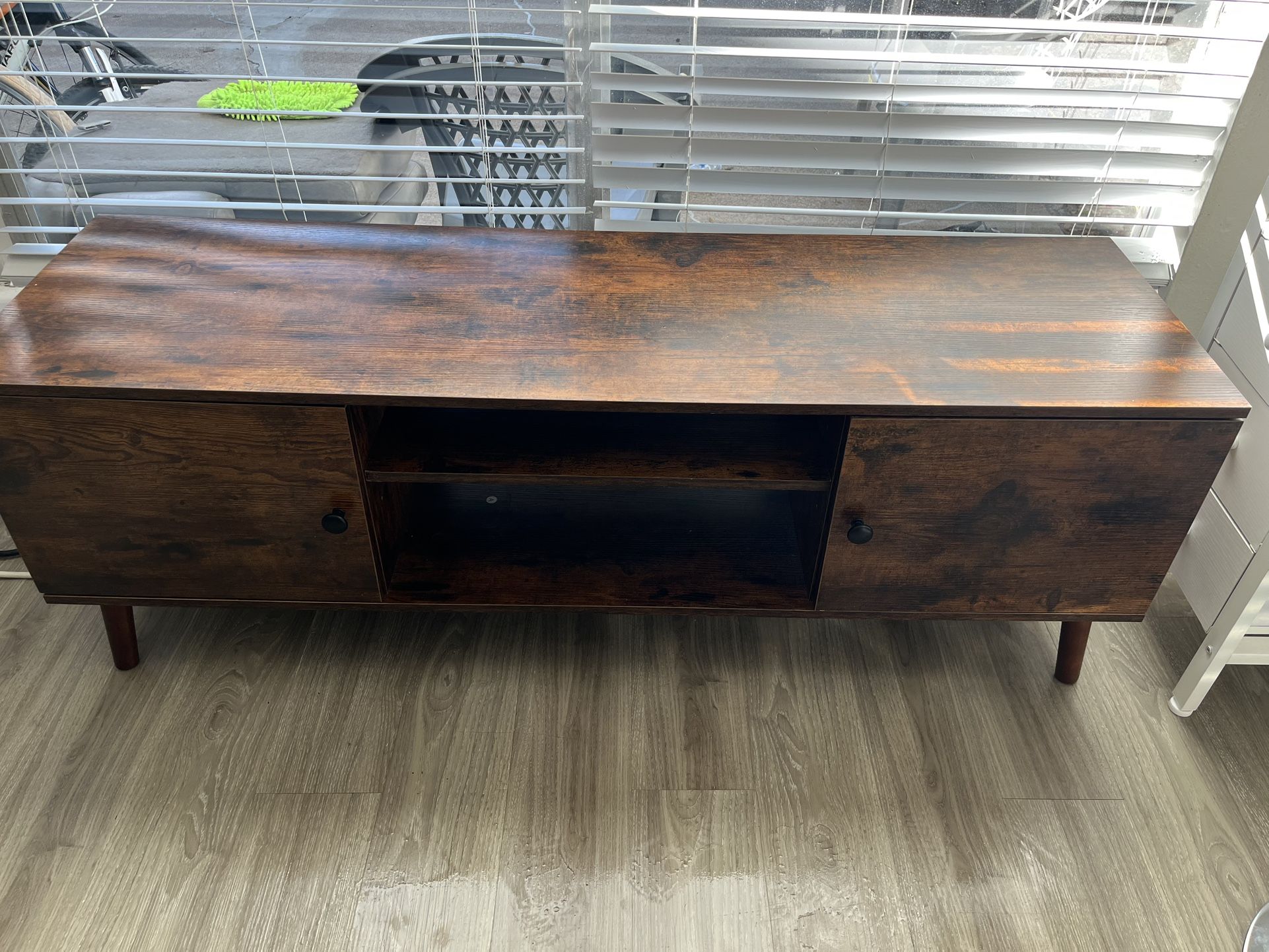 Wood TV Stand Perfect Conditions 