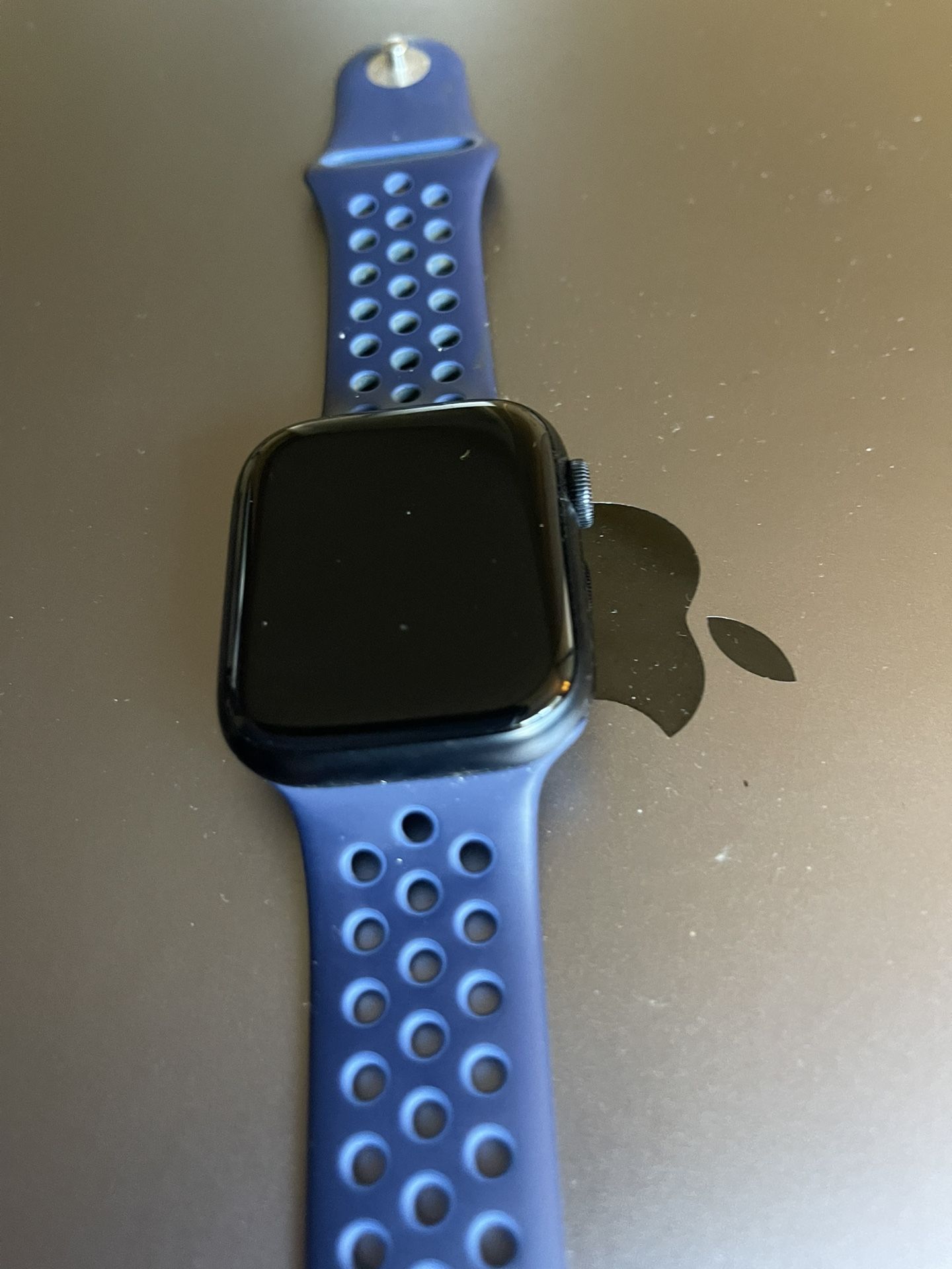 Apple Watch Series 7 Nike Edition 45 mm Gps + Cellular 