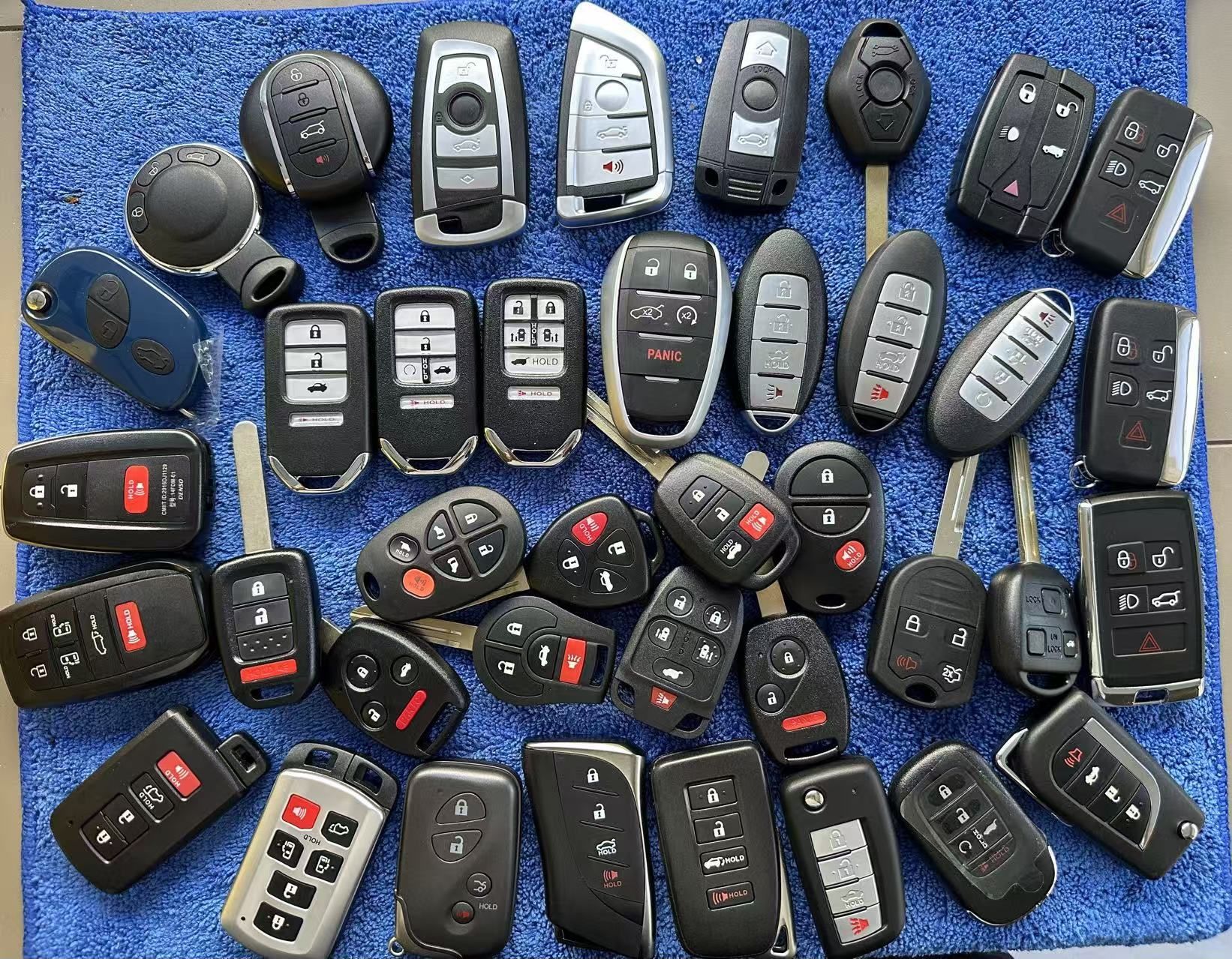 carkeys.remote control.keyfob.