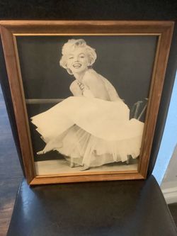 Iconic Marilyn Monroe “Ballerina” Framed Print