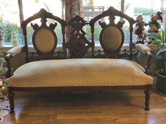 Italian Sette Parlor Bench (Rare Find)