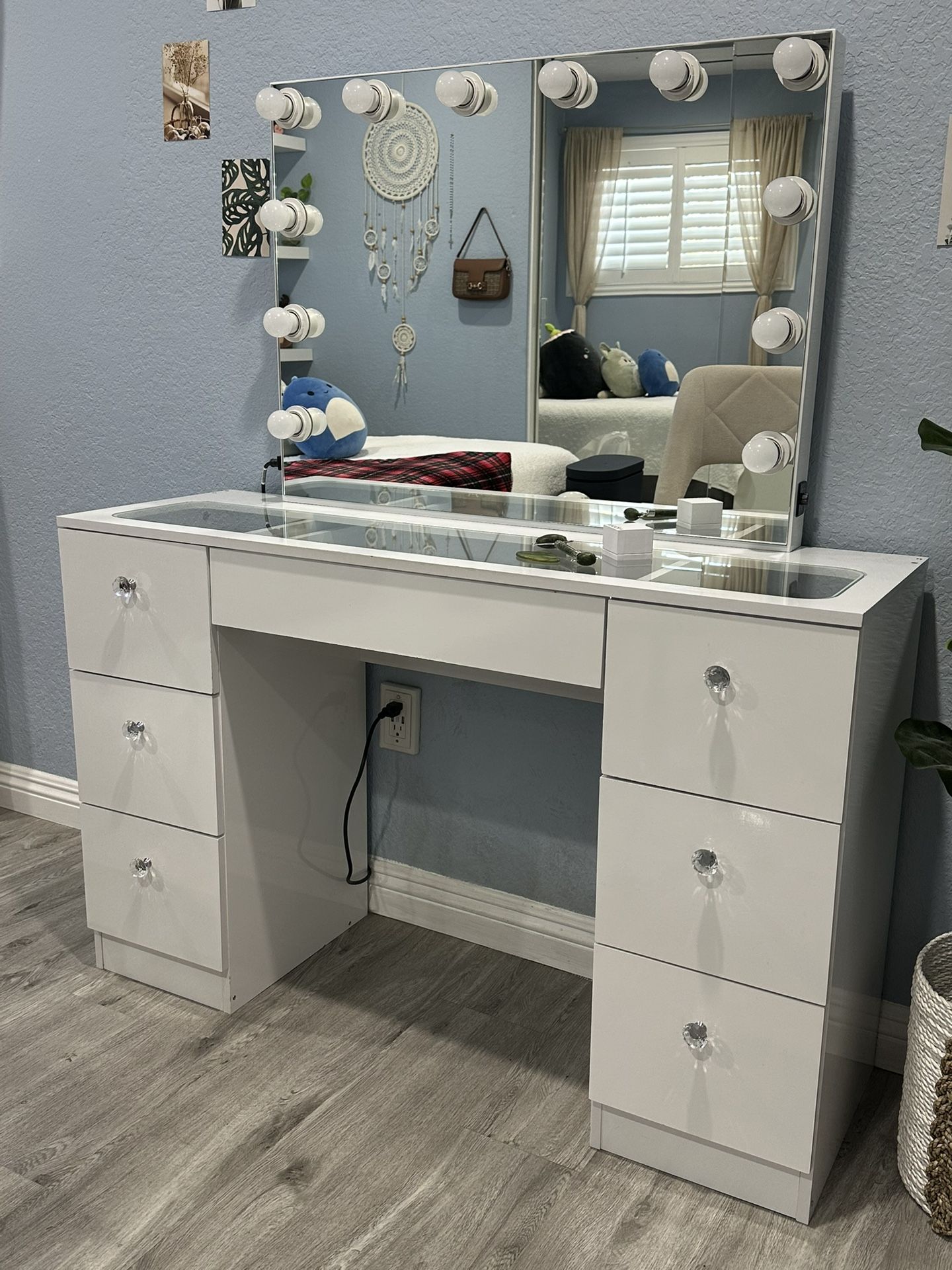 Makeup Hollywood White Vanity Mirror Beauty Desk with Light Bulbs