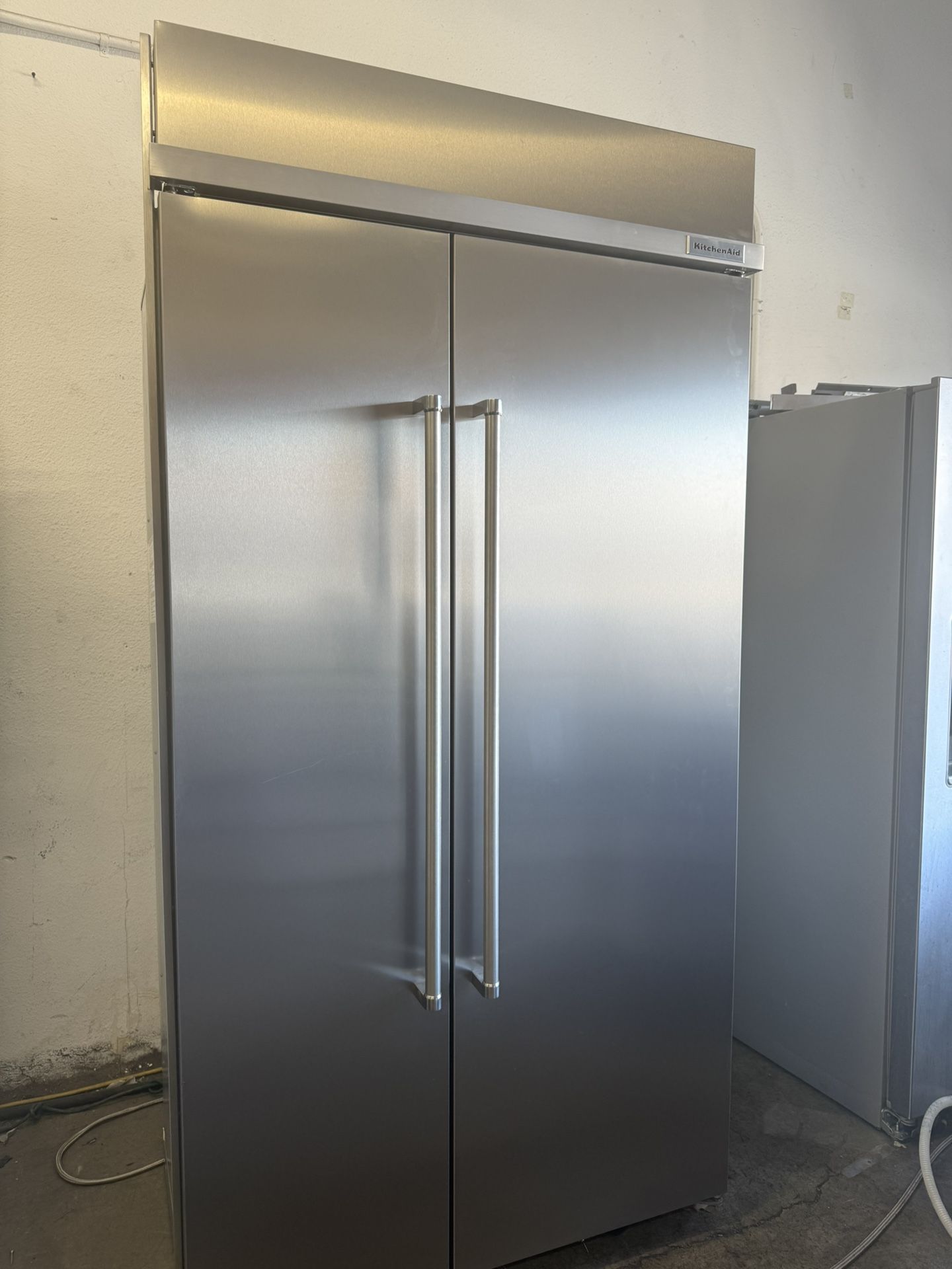 Kitchen Aid 42 In Wide Refrigerator 