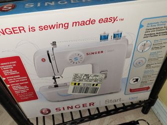 Singer Sewing Machine 1304