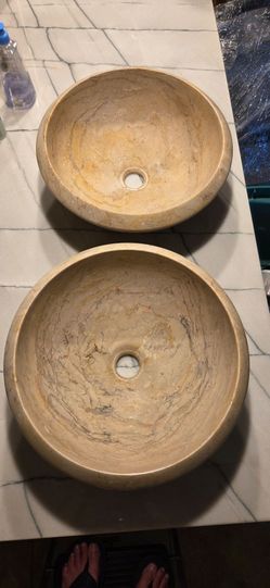 Natural stone vessel sinks