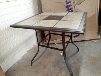 New outdoor dining table tile top