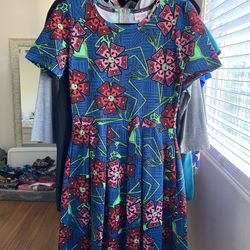 Small LuLaRoe Disney Amelia Nightmare Before Christmas 