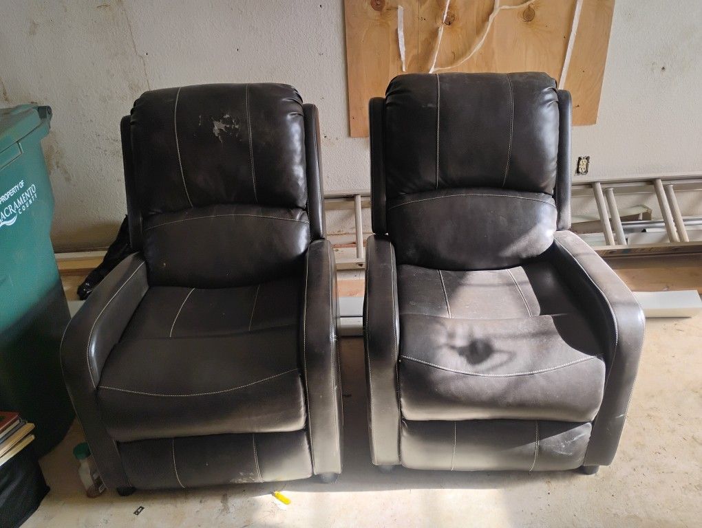 Leather Recliner Chairs