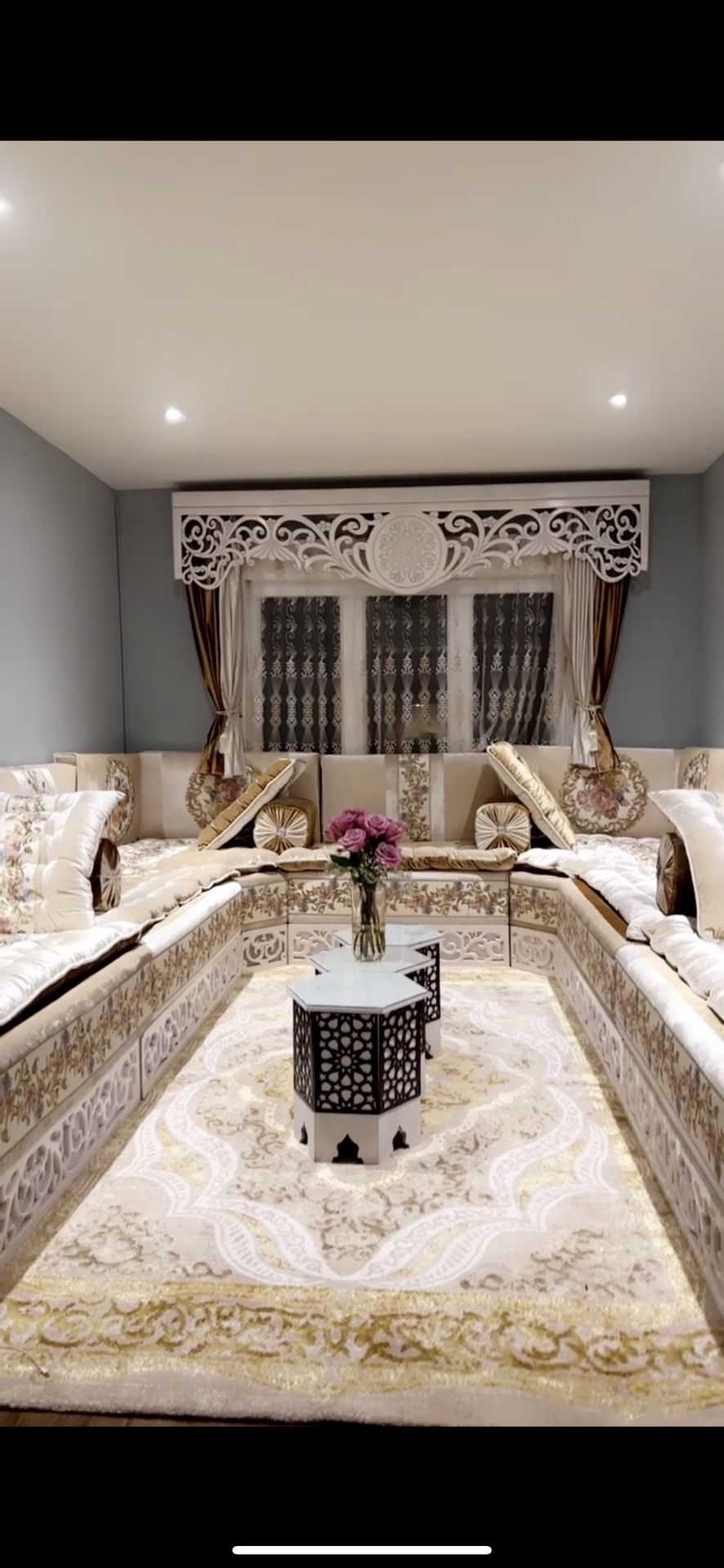 Traditional Arabian Sofa Set