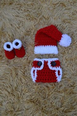 Crochet baby outfit