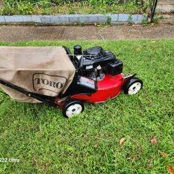 Toro COMMERCIAL WITH Honda Engine Lawnmower 
