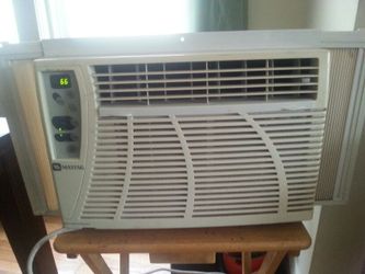 Hvac Maytag 6 000 Btu Window Air Conditioner For Sale In Summit Il Offerup