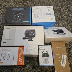 8 Item Lot Of Electronics. See Pics 