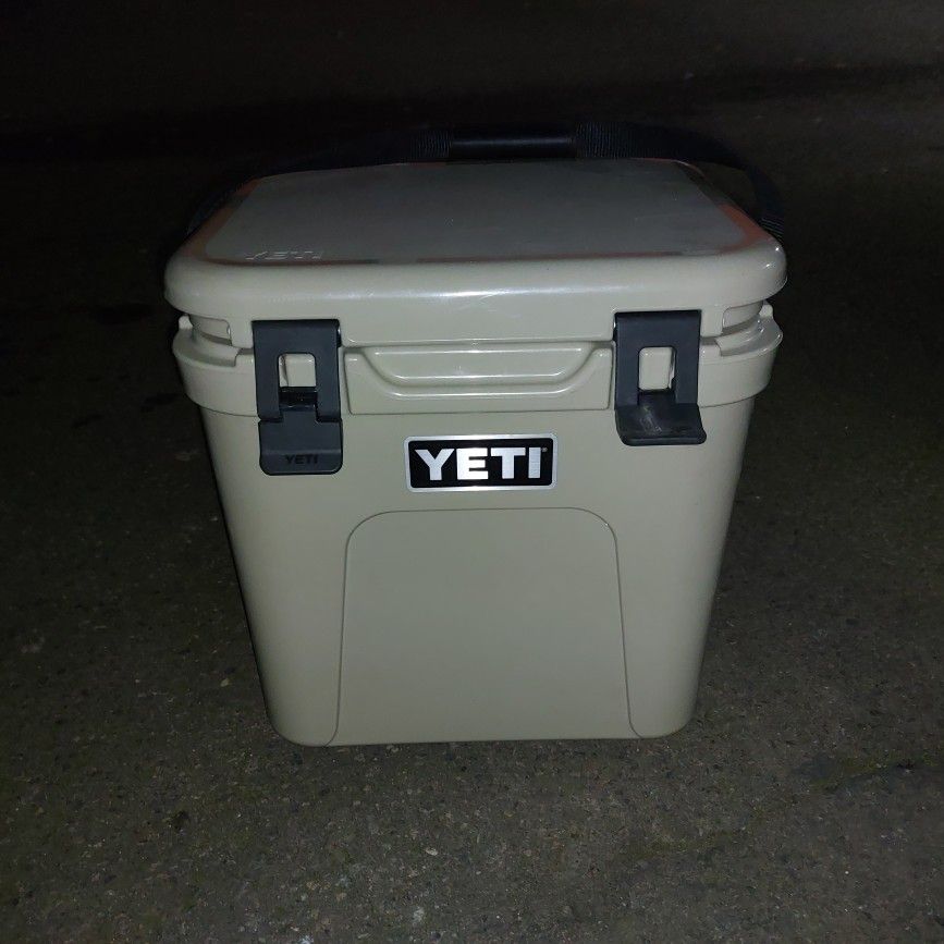 Yeti Cooler Small for Sale in Oretech, OR - OfferUp