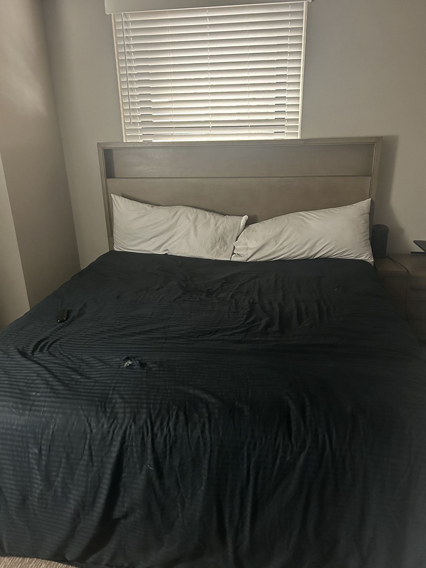 King Size Bedroom suit