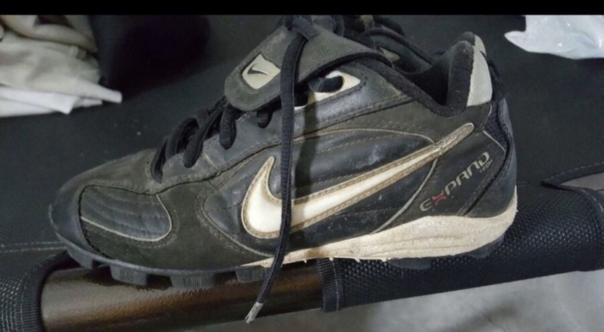 Nike baseball cleats