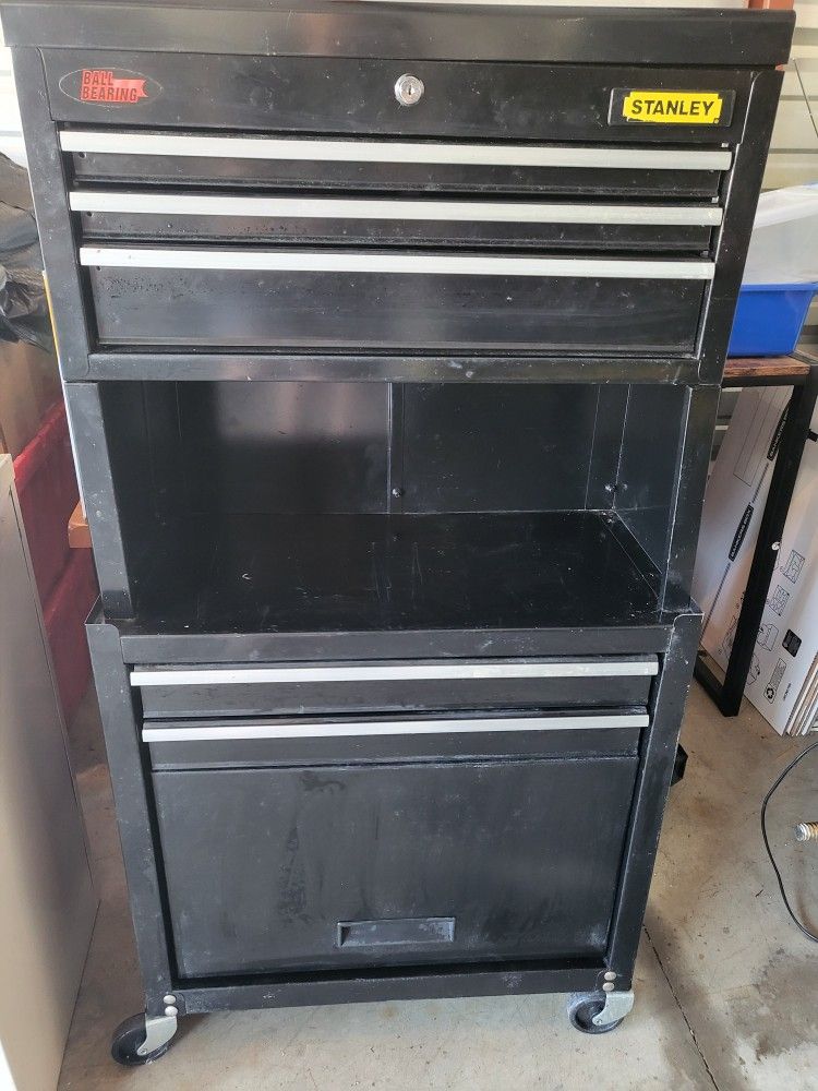 Stanley Metal (2pc) Toolbox - Pre-owned