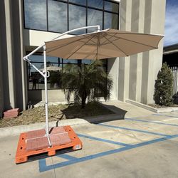 New In Box 10 Feet Offset Cantilever Outdoor Patio Umbrella With Cross Stand Beige Red Or Navy Blue Counter Weight Is Not Included