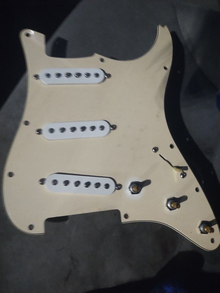 Fender Stratocaster Pickups Preload Pickguard 