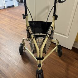 Drive Winnie Lite Supreme 3 Walker