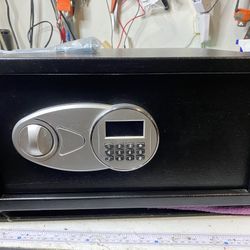 1.0 cubic foot box safe amazon