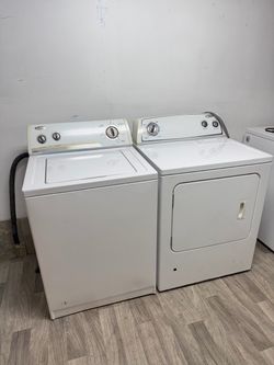 Whirlpool washer and dryer electric laundry set