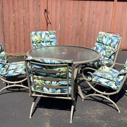 Summer Furniture! Patio Table and Chairs
