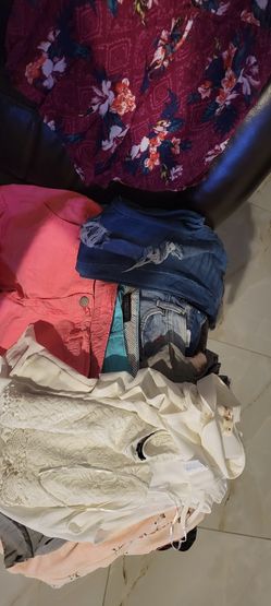 Women Sz S &M Clothes