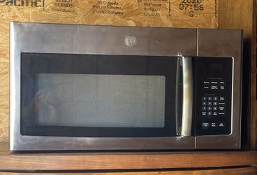 GE 1.6-cu ft  in Over-the-Range Microwave ( Stainless Steel ) 30” New