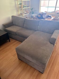 Sofa Chaise w/ Pull-Out Bed For Sale!