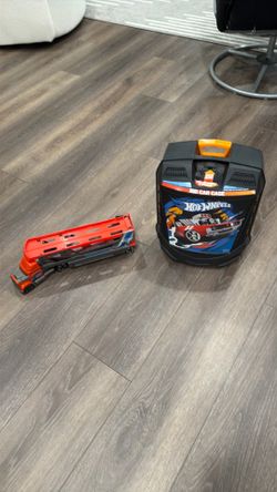 Hot Wheels Blastin' Rig Vehicle and Hot Wheels 100+ Car Rolling Storage Case with Retractable Orange Handle 2014 Cars Toys Kids