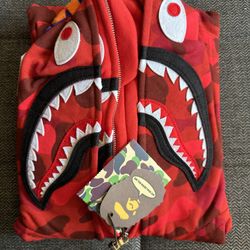 BRAND NEW BAPE HOODIE SIZE S 