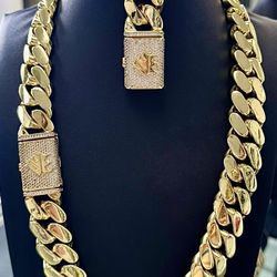 New Set of chain and bracelet Monaco plated in 5 layers of Gold 14 real, 22 mm Whide