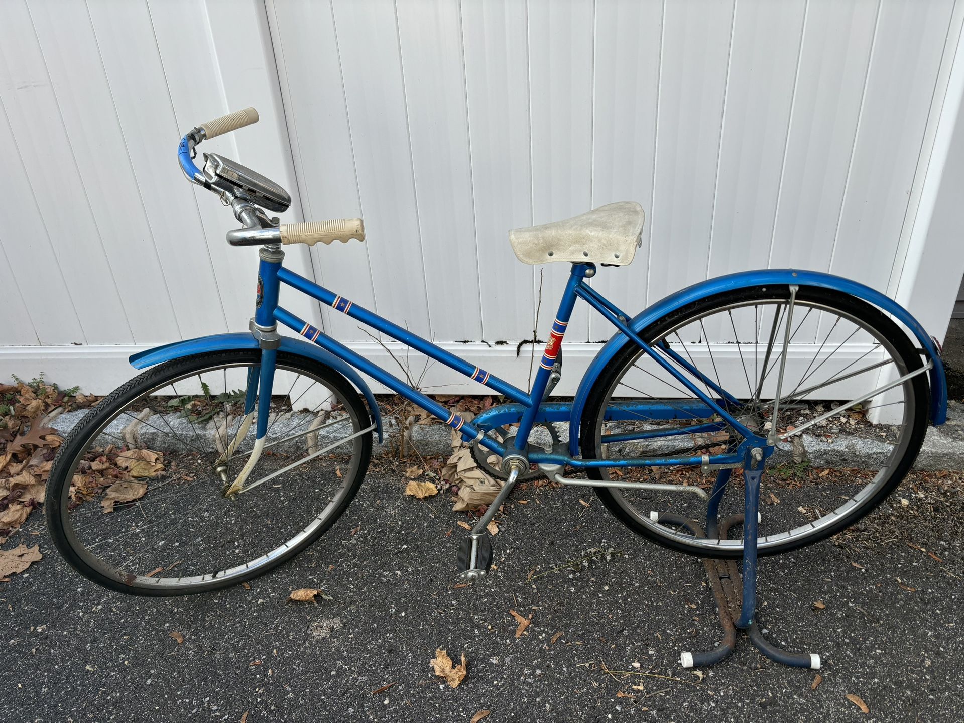 BEAUTIFUL VINTAGE COLUMBIA SPORTS BIKE BICYCLE