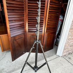 Super Giant tripod