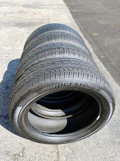 Bridgestone 235/55/19"
