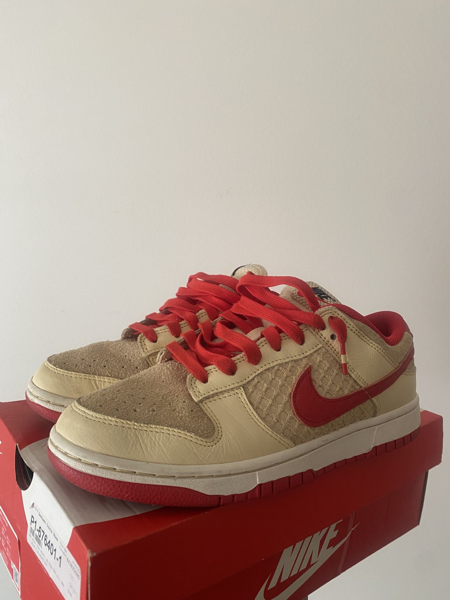 Dunks Strawberry Waffle