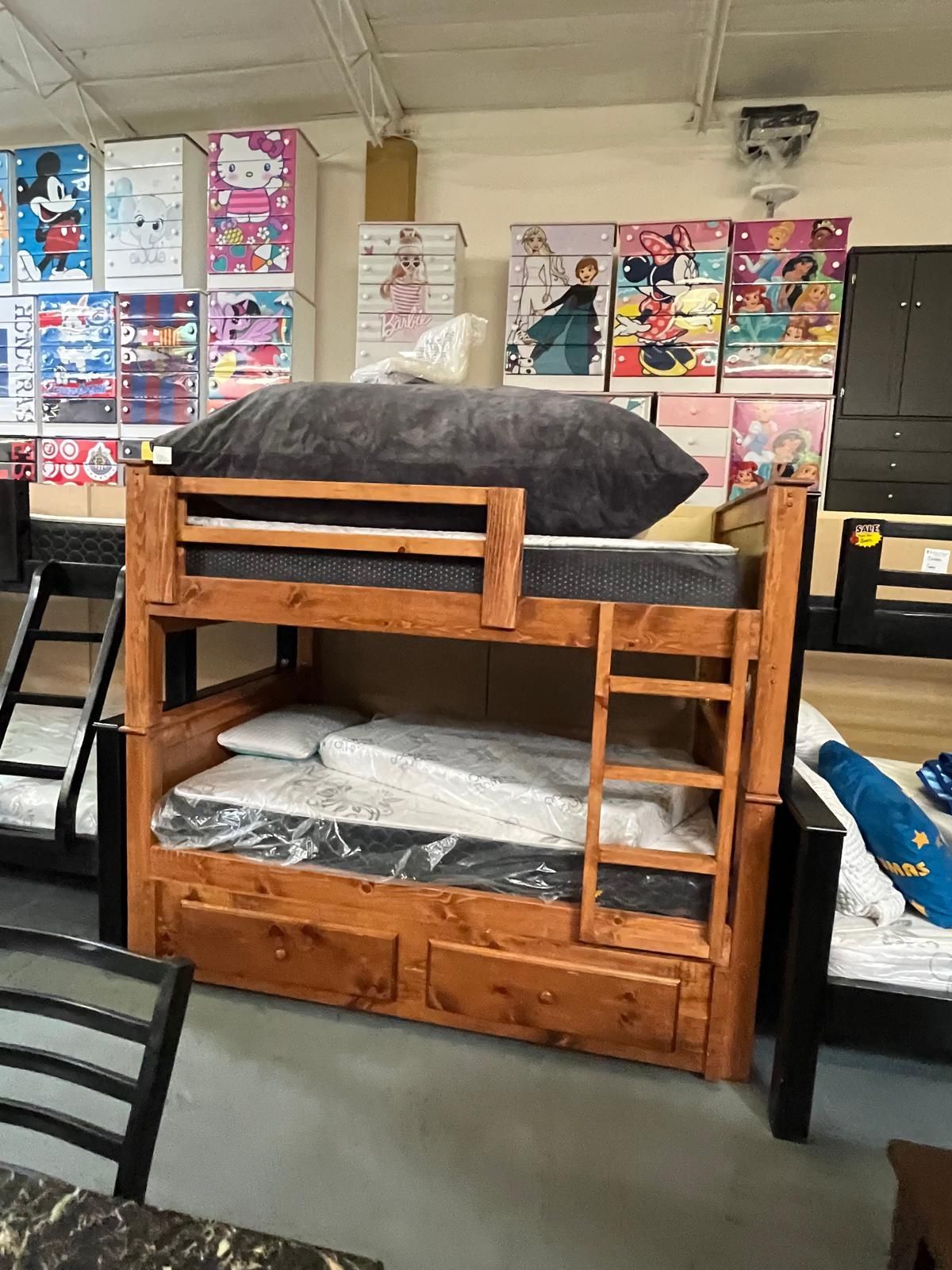 Bunk Bed Twin-Twin-Tiwn