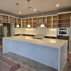 Countertop Installation & Slab Fabrication