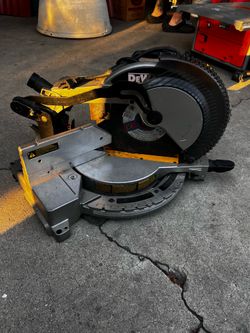 Dewalt milter saw