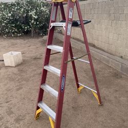 6’ Fiberglass Steps Ladder 