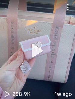 Adorable! BATH & BODY WORKS💕🎀 SCALLOP BOW snap case🎀💕Pocketbac Holder