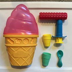 Play-Doh Sweet Shoppe Ice Cream Cone Container