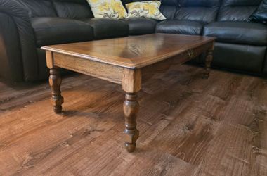 Matching coffee table and end table $40