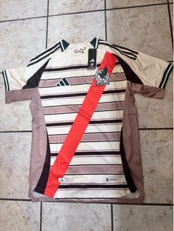 CAMISETA DE MÉXICO, CONMEMORATIVA EL CHAVO DE EL OCHO