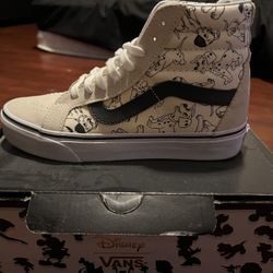 Disney 101 Dalmatians Official Vans