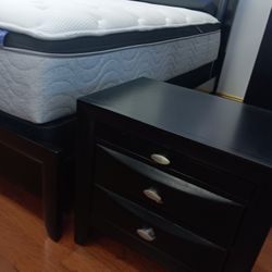 *Bedroom Special!!!*---Sleek Emily Black Bedroom Sets---From $649!!!---Delivery And Financing🤭
