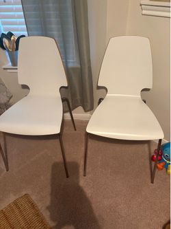 Wood IKEA chairs *2* Half OFF