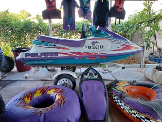 97 POLARIS SLT 780  2 CYCLE JET SKI-W- Wet Suites-Life Jackets -&- ALL THE GOOD TOYS