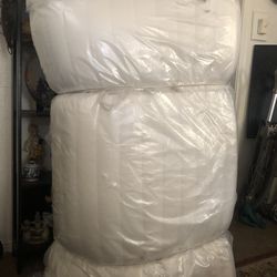 BRAND NEW  Full size foam mattress   Still in plastic